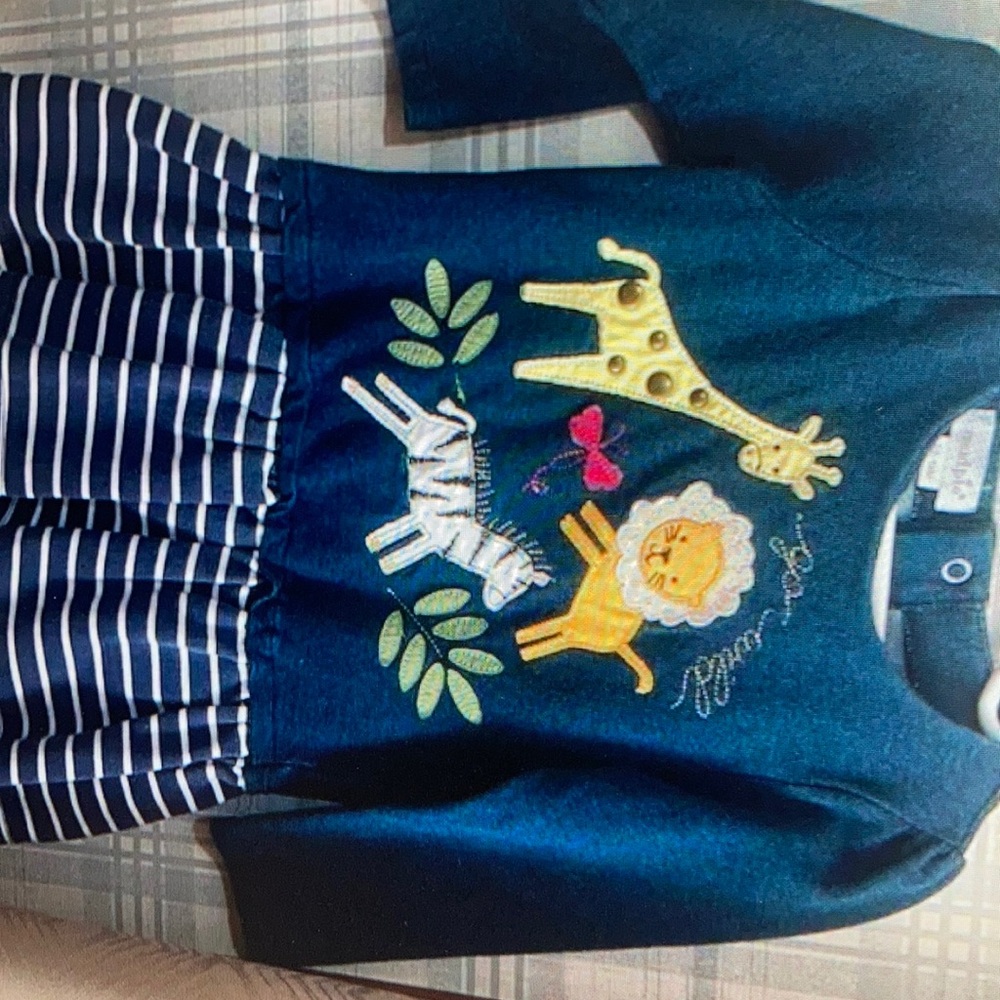 Playful animal embroidery navy blouse